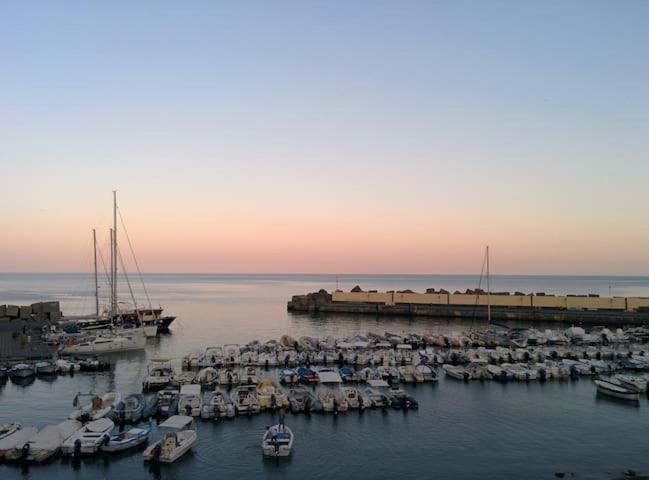 Appartamento Al Centro Di Ustica Isola di Ustica Extérieur photo