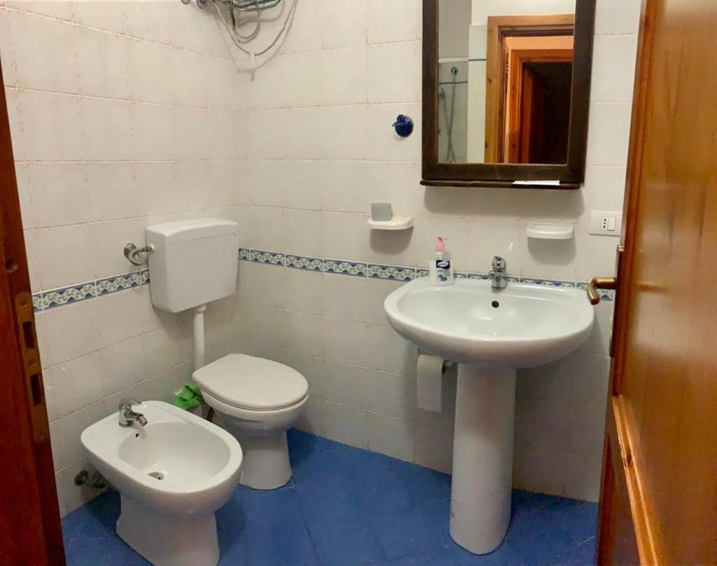 Appartamento Al Centro Di Ustica Isola di Ustica Extérieur photo